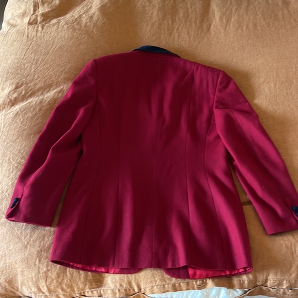 Beautiful vintage wool Burberry blazer - Picture 9 of 13